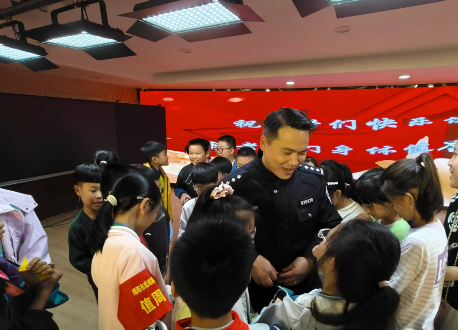 38773753-4058-42bb-8810-1330633d9633.png 38773753-4058-42bb-8810-1330633d9633.png